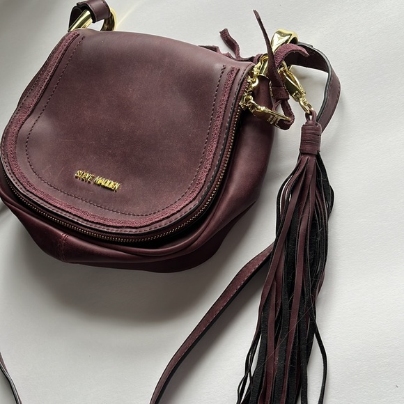 BRAND NEW Steve Madden bag. Never used. Burgundy/plum colour. - Picture 7 of 8